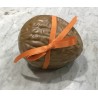 Coque de noix de Grenoble garnie de bonbons